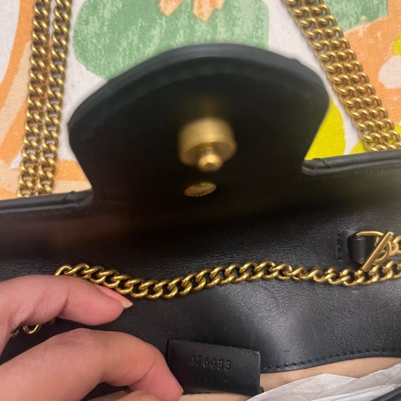 Authentic Gucci Quilted Crossbody Bag with Gold Accents - Picture 3 of 4